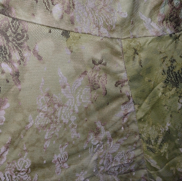 UO Hyacinth Green Ruffled Lace Spliced Midi Dress - Picture 12 of 16